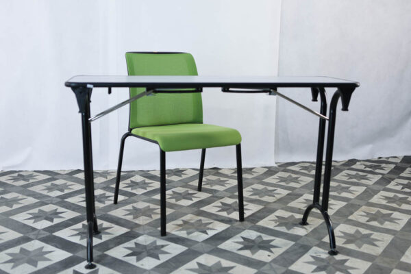 Table et chaise vert
